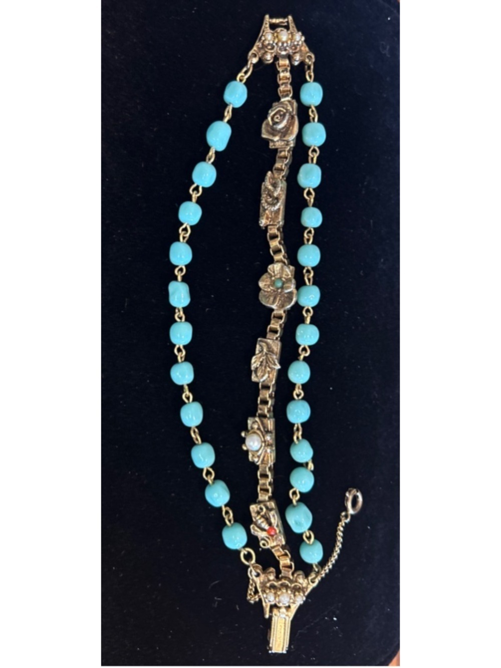 Women's vintage Turquoise Gold color Beaded Charm Bracelet safety catch intact